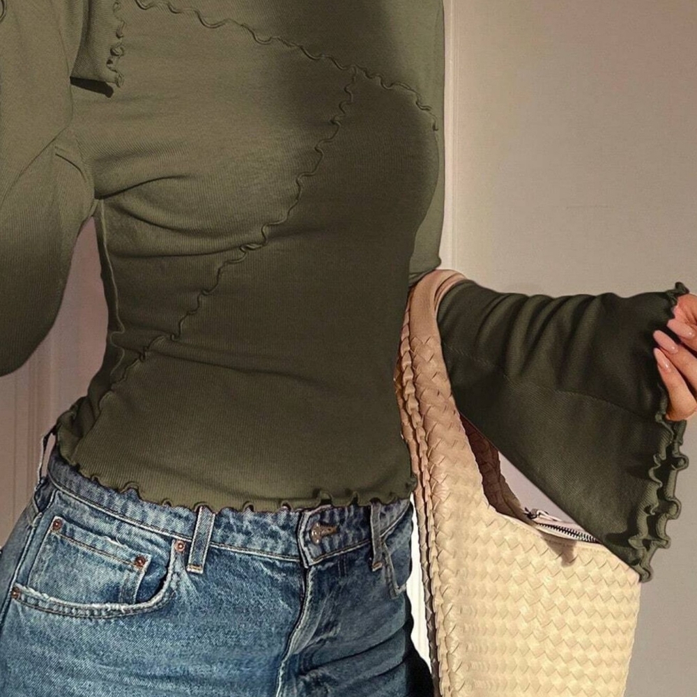 Green Ruffled Women's Flare Sleeve Top - Picture 6 of 7